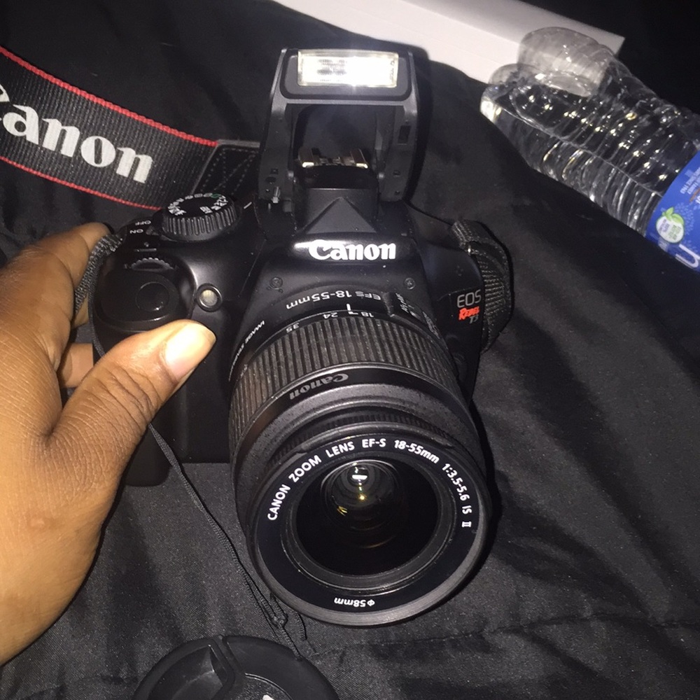 Canon EOS REPEL T3 with EFS 18mm-55mm stabilizer